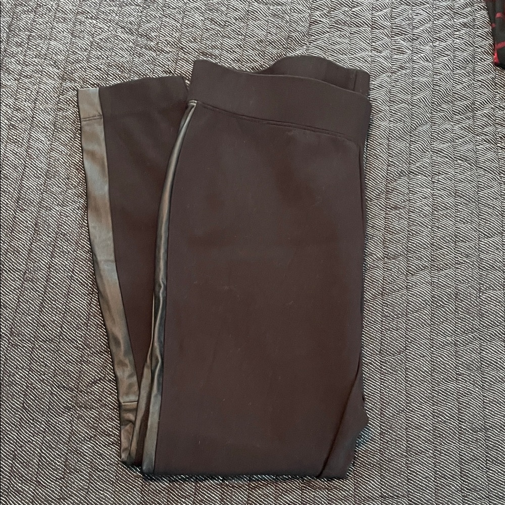 White House Black Market Black Leggings - Picture 4 of 6
